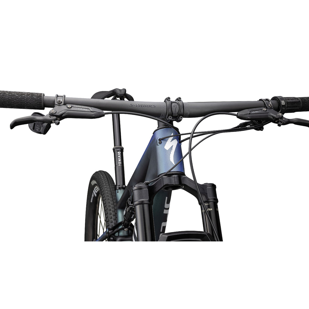 Epic 8 Pro  - SRAM X0 AXS, RockShox Ultimate