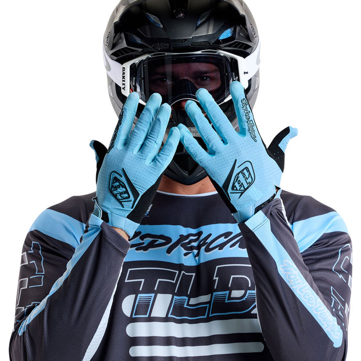 Air Gloves