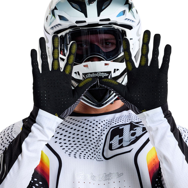 Air Gloves