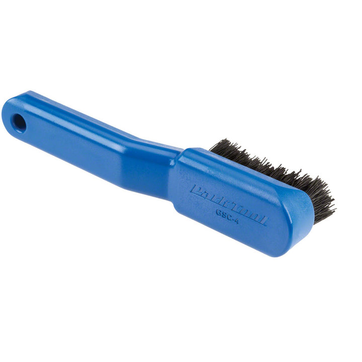 Brushes and Cleaning Tools