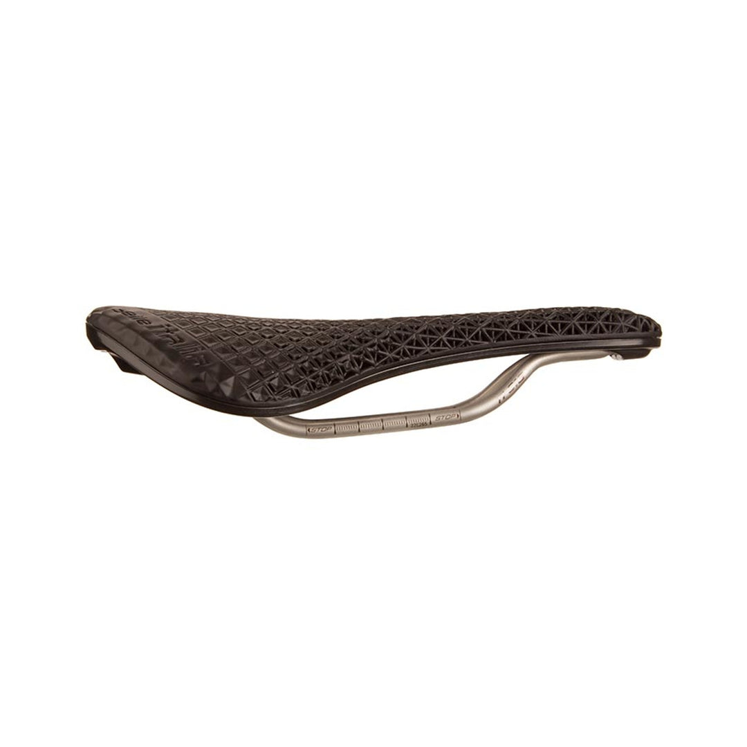 Novus Boost Evo Saddle - Black