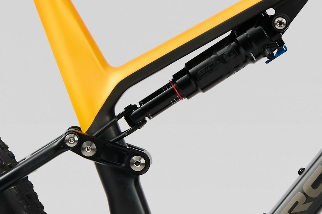 26 Norco Revolver C2 120 Fast Black Raw Carbon Golden Larch rear shock product image