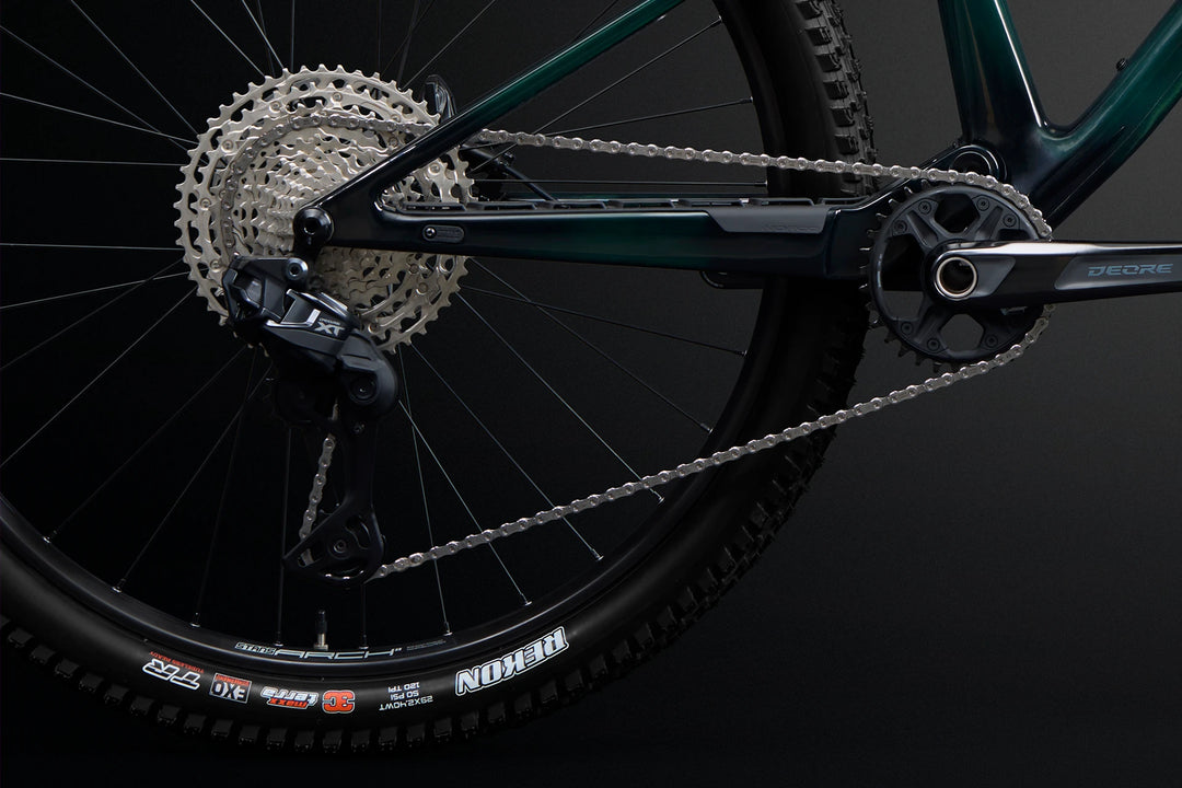 26 Norco Revolver C2 130 Shore Green Raw Carbon drivetrain product image