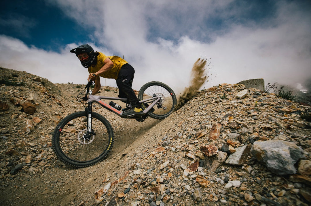 Santa Cruz Nomad trail mountain bike